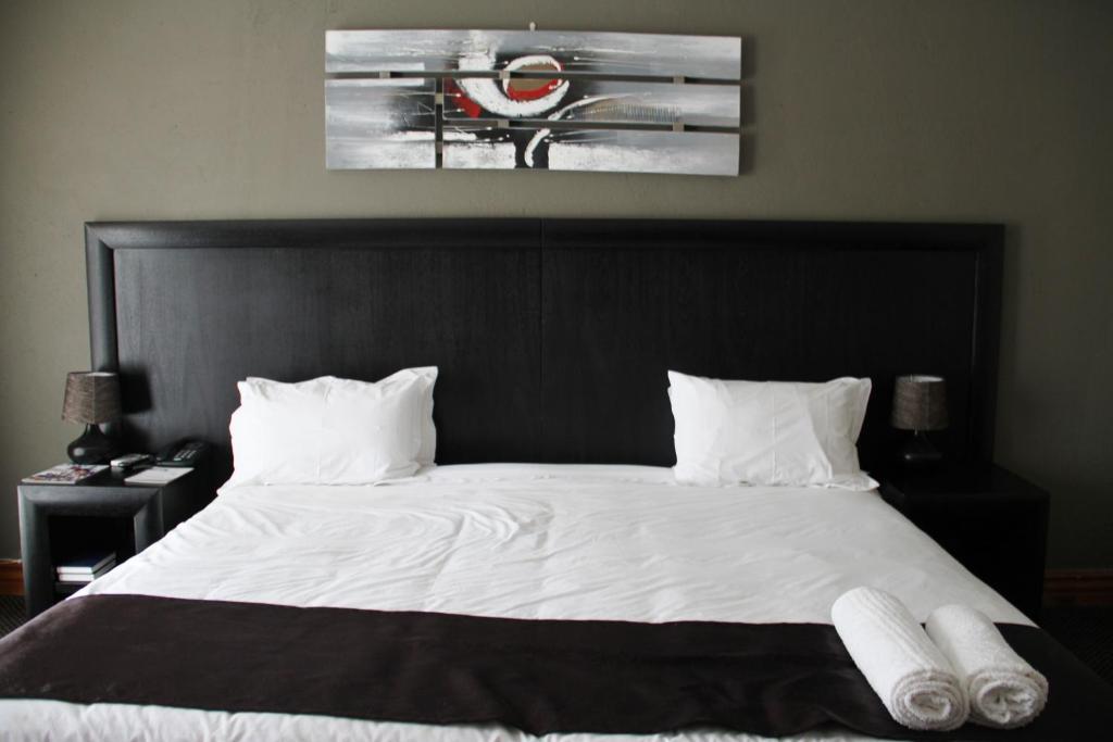 Ruby Stone Boutique Hotel โพเลอกวาเน ภายนอก รูปภาพ